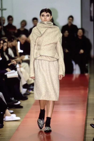 Look 18